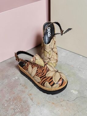 DOGO Floral Tiger Print Slingback Sandals – Size 40 NWOT